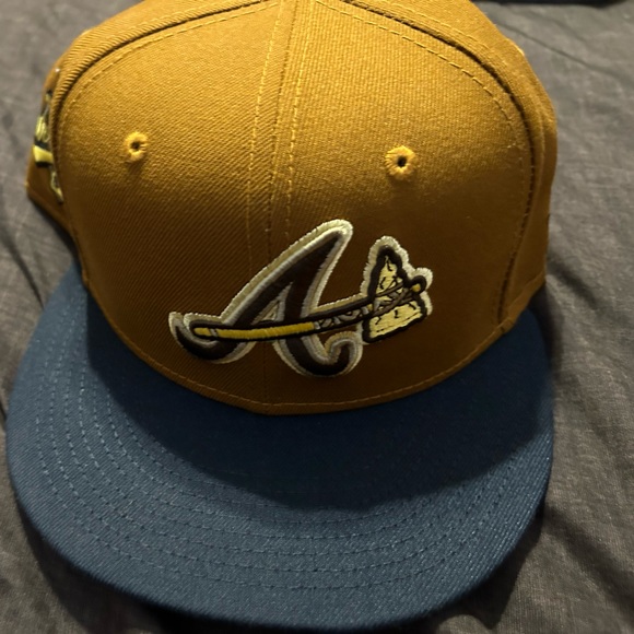 Braves Hat - Picture 1 of 2